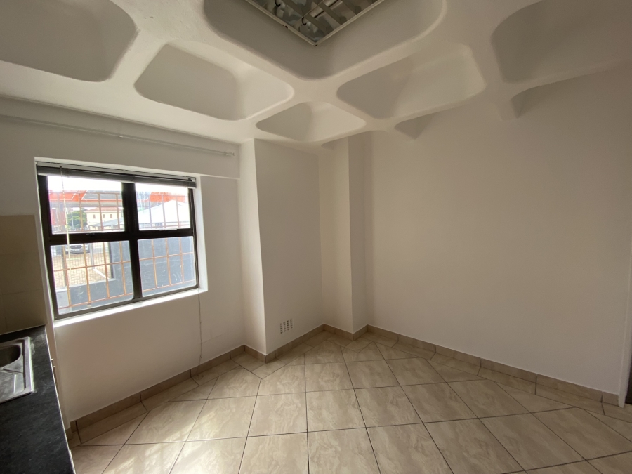 To Let 1 Bedroom Property for Rent in Observatory Western Cape